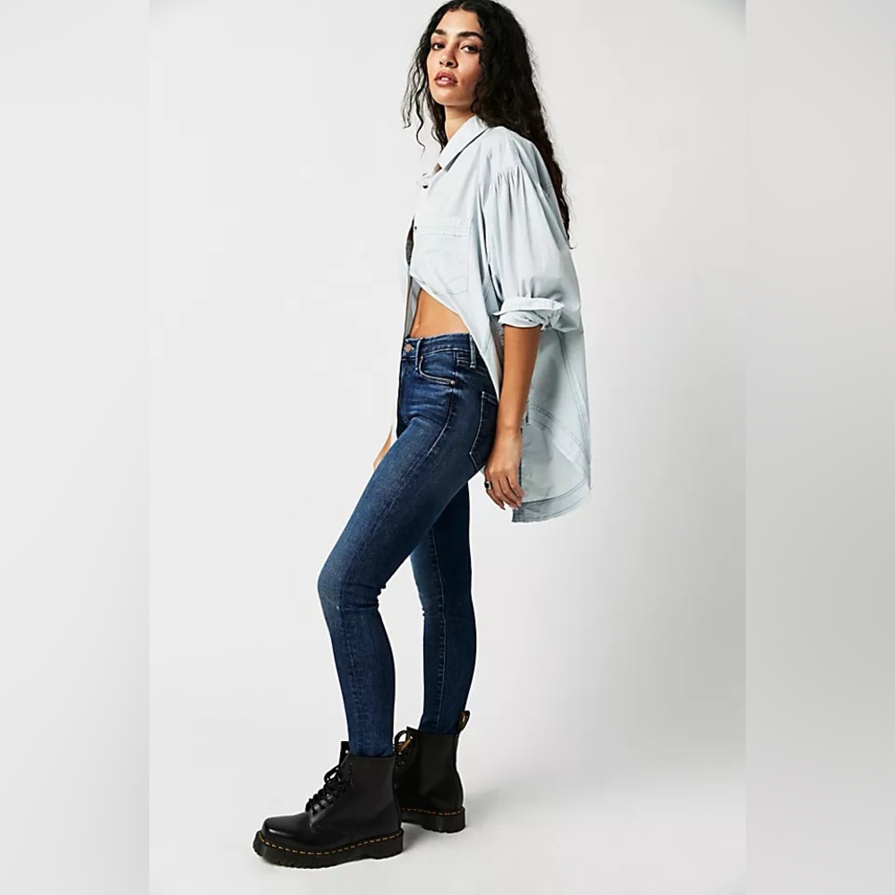 MOTHER Looker Ankle Fray High Waist Jeans 30